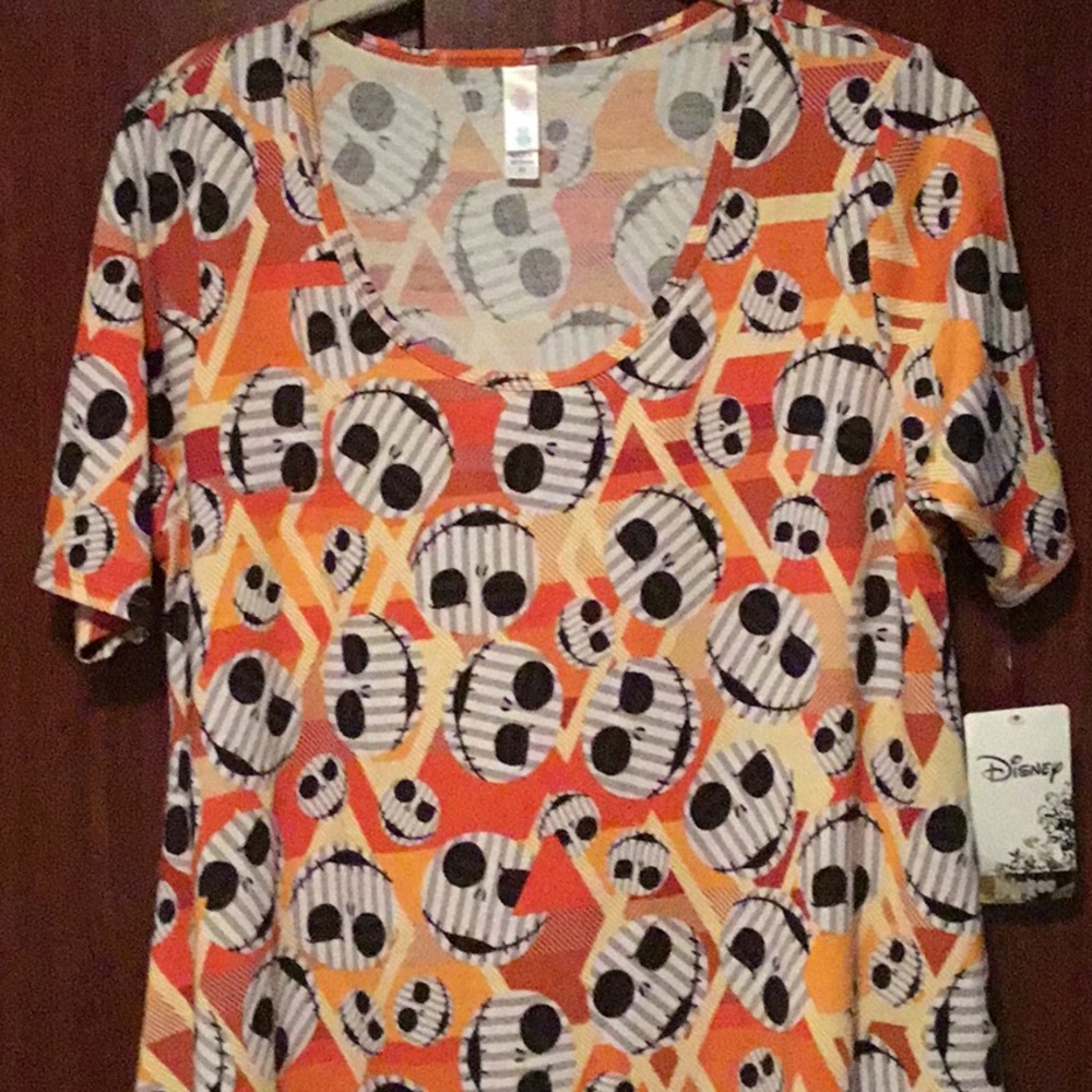 NWT LuLaRoe Perfect T Short Sleeve Shirt szXS Disney hollowing